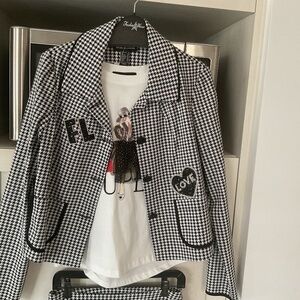 Black & White Check suit, new, size 8, 3 pcs
